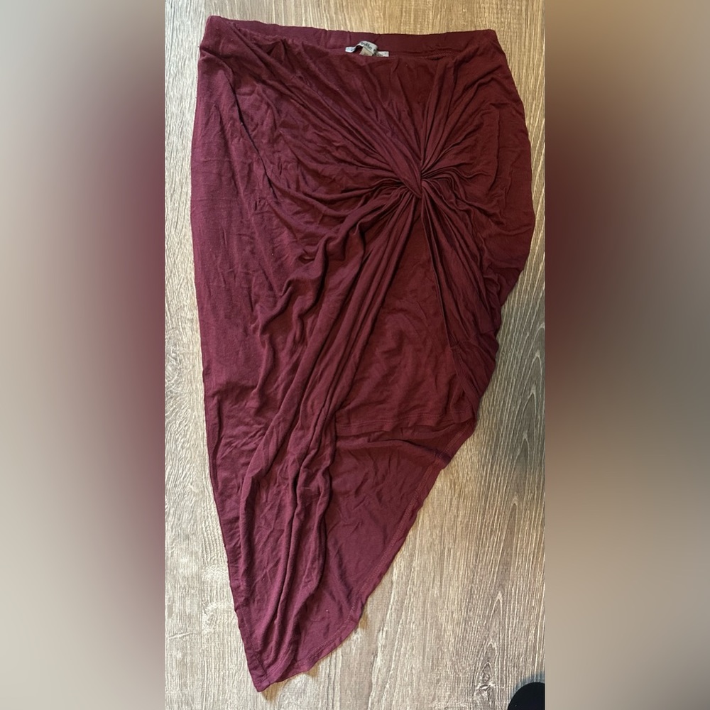 Women’s Charlotte Russe Hi-low Skirt - size XS